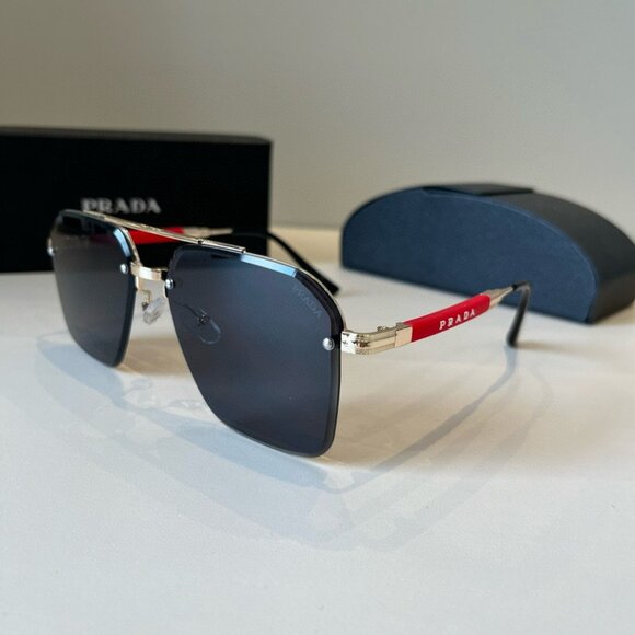 Prada polarized sunglasses - Picture 3 of 9